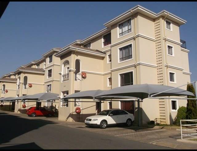 2 BEDROOM APARTMENT TO LET IN HALFWAY GARDENS